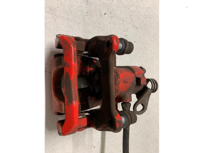 Bakre bromsok, vänster från en Abarth 500C/595C/695C 1.4 T-Jet 16V 2011