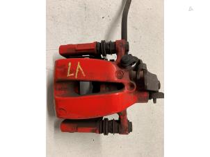 Gebruikte Remklauw (Tang) links-achter Fiat 500C/595C/695C 1.4 T-Jet 16V Prijs op aanvraag aangeboden door Autodemontage van de Laar