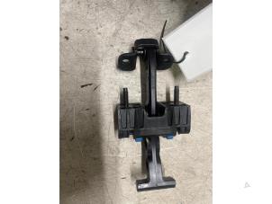 Begagnade Dörrstopp, 2-dörrars, höger Fiat Ducato (250) 2.3 D 130 Multijet Pris på förfrågan erbjuds av Autodemontage van de Laar