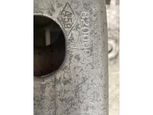 Begagnade Stötfångarram, bak Renault Megane II (LM) 1.4 16V 82 Pris € 25,00 Marginaltabell erbjuds av Autodemontage van de Laar