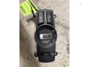 Gebruikte Licht Schakelaar BMW 5 serie Touring (F11) 520d 16V Prijs € 70,00 Margeregeling aangeboden door Autodemontage van de Laar