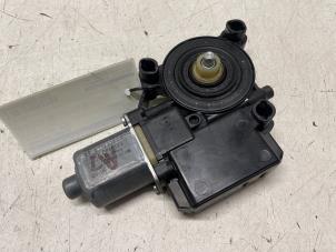 Gebruikte Raammotor Portier Volkswagen Polo V (6R) 1.2 12V BlueMotion Technology Prijs € 40,00 Margeregeling aangeboden door Autodemontage van de Laar