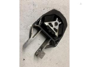 Begagnade Motorfäste Ford Transit Connect (PJ2) 1.5 EcoBlue Pris € 25,00 Marginaltabell erbjuds av Autodemontage van de Laar