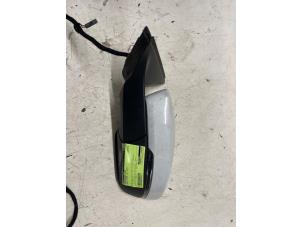 Gebruikte Buitenspiegel links Skoda Superb Combi (3V5) 2.0 TDI Prijs € 200,00 Margeregeling aangeboden door Autodemontage van de Laar