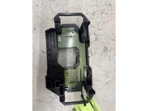 Gebruikte Stuurkolom module Volvo V60 I (FW/GW) 2.4 D5 20V Prijs € 50,00 Margeregeling aangeboden door Autodemontage van de Laar