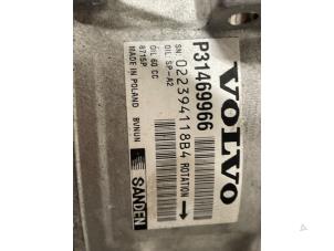 Gebruikte Aircopomp Volvo V40 Cross Country (MZ) 1.5 T3 16V Geartronic Prijs € 100,00 Margeregeling aangeboden door Autodemontage van de Laar