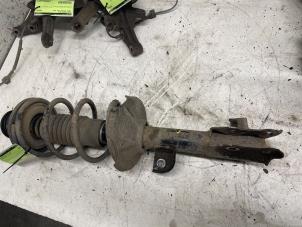 Begagnade Stötdämparstång, höger fram Suzuki Celerio (LF) 1.0 12V Dualjet Pris € 65,00 Marginaltabell erbjuds av Autodemontage van de Laar