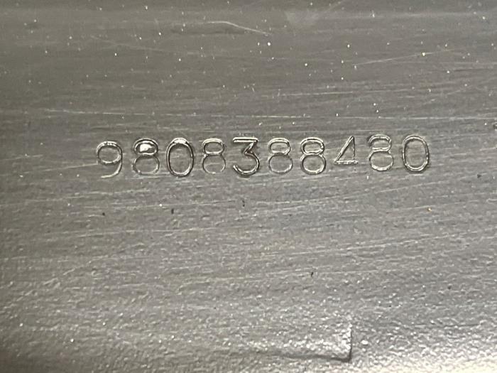 Fönstermekanism, 2-dörrars, höger fram från en Citroën Jumpy 2.0 Blue HDI 120 2017