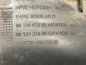 Begagnade Isolering, hjulhus Citroen Jumpy 2.0 Blue HDI 120 Pris € 35,00 Marginaltabell erbjuds av Autodemontage van de Laar