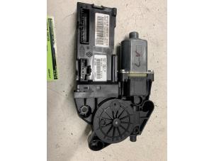 Begagnade Motor, dörrfönster Renault Megane III Berline (BZ) 1.2 16V TCE 115 Pris € 50,00 Marginaltabell erbjuds av Autodemontage van de Laar