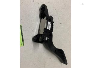 Gebruikte Gaspedaal Kia Stonic (YB) 1.0i T-GDi 12V Prijs € 50,00 Margeregeling aangeboden door Autodemontage van de Laar