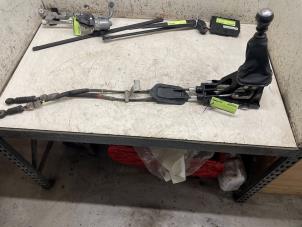 Begagnade Växelspak Toyota Yaris III (P13) 1.33 16V Dual VVT-I Pris € 75,00 Marginaltabell erbjuds av Autodemontage van de Laar