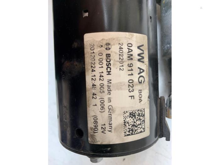 Startmotor från en Volkswagen Passat (362) 1.4 TSI 16V 2012