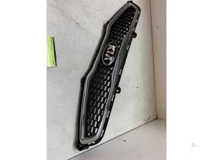 Begagnade Grill Kia Picanto (TA) 1.0 12V Pris € 50,00 Marginaltabell erbjuds av Autodemontage van de Laar