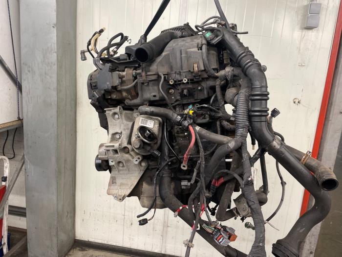 Motor från en Renault Kangoo Express (FW) 1.5 dCi 90 FAP 2011