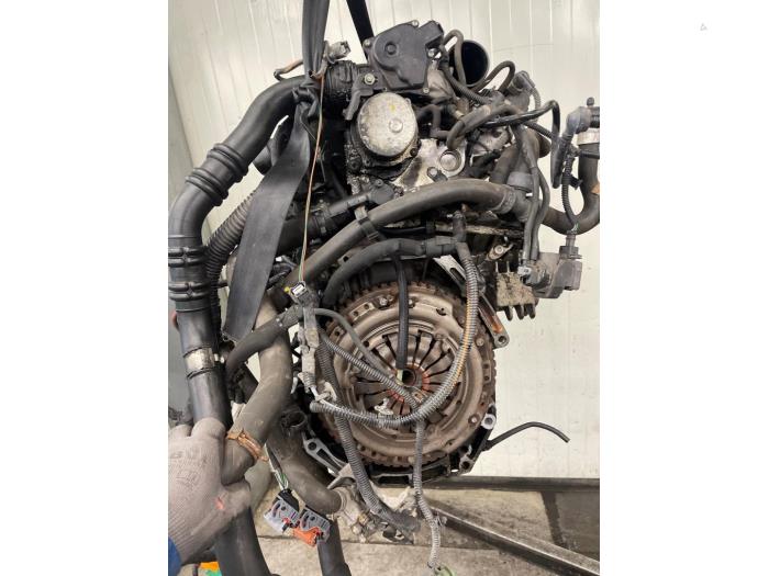Motor från en Renault Kangoo Express (FW) 1.5 dCi 90 FAP 2011