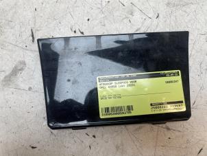 Gebruikte Afdekkap Sleepoog voor Opel Corsa F (UB/UH/UP) Electric, Corsa-e 50kWh Prijs € 15,00 Margeregeling aangeboden door Autodemontage van de Laar