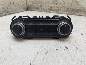Begagnade Värmekontrollpanel Mercedes CLA (117.3) 1.6 CLA-180 16V Pris € 50,00 Marginaltabell erbjuds av Autodemontage van de Laar
