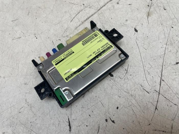 Bluetooth-modul från en Mercedes-Benz CLA (117.3) 1.6 CLA-180 16V 2017