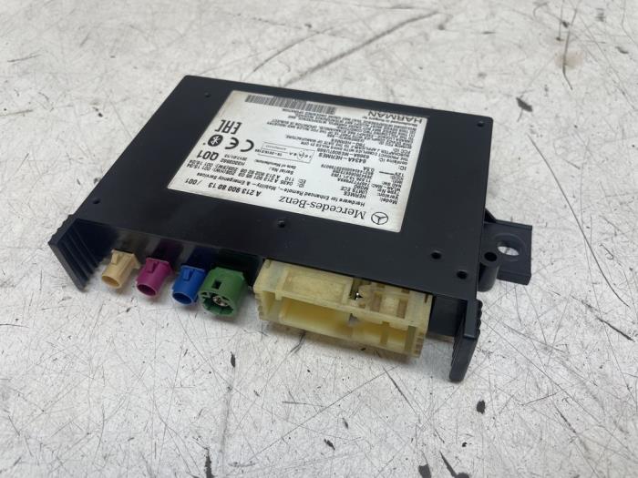 Bluetooth-modul från en Mercedes-Benz CLA (117.3) 1.6 CLA-180 16V 2017