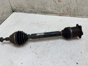 Begagnade Drivaxel, höger fram Audi A3 Sportback (8VA/8VF) 2.0 TDI 16V Quattro Pris € 150,00 Marginaltabell erbjuds av Autodemontage van de Laar