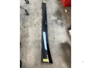 Gebruikte Zijskirt links BMW 1 serie (F20) 114d 1.5 12V TwinPower Prijs € 75,00 Margeregeling aangeboden door Autodemontage van de Laar