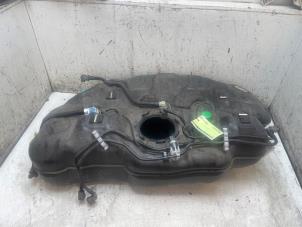 Gebruikte Tank Opel Astra Mk.7 1.2 110 Prijs € 125,00 Margeregeling aangeboden door Autodemontage van de Laar