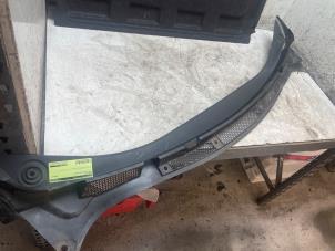 Gebruikte Paravan Opel Astra Mk.7 1.2 110 Prijs € 50,00 Margeregeling aangeboden door Autodemontage van de Laar