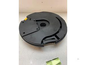 Begagnade Bashögtalare Cupra Formentor 2.0 TSI 16V 4Drive Pris € 75,00 Marginaltabell erbjuds av Autodemontage van de Laar