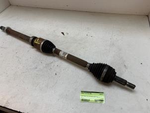 Begagnade Drivaxel, höger fram Renault Clio V (RJAB) 1.0 TCe 90 12V Pris € 175,00 Marginaltabell erbjuds av Autodemontage van de Laar