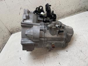 Begagnade Växellåda Volkswagen Golf VIII (CD1) 1.0 TSI 12V Pris € 750,00 Marginaltabell erbjuds av Autodemontage van de Laar