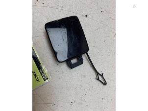 Begagnade Skydd, främre dragögla Volkswagen Polo VI (AW1) 1.0 TSI 12V Pris € 20,00 Marginaltabell erbjuds av Autodemontage van de Laar