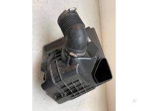 Gebruikte Luchtfilterhuis BMW 1 serie (E87/87N) 118i 16V Prijs € 50,00 Margeregeling aangeboden door Autodemontage van de Laar