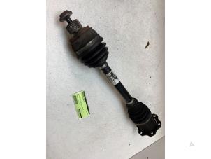 Begagnade Drivaxel, vänster fram Audi SQ5 (8RB) 3.0 TDI V6 24V Pris på förfrågan erbjuds av Autodemontage van de Laar