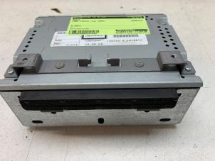 Begagnade Radio Ford Fiesta 6 (JA8) 1.25 16V Pris € 100,00 Marginaltabell erbjuds av Autodemontage van de Laar