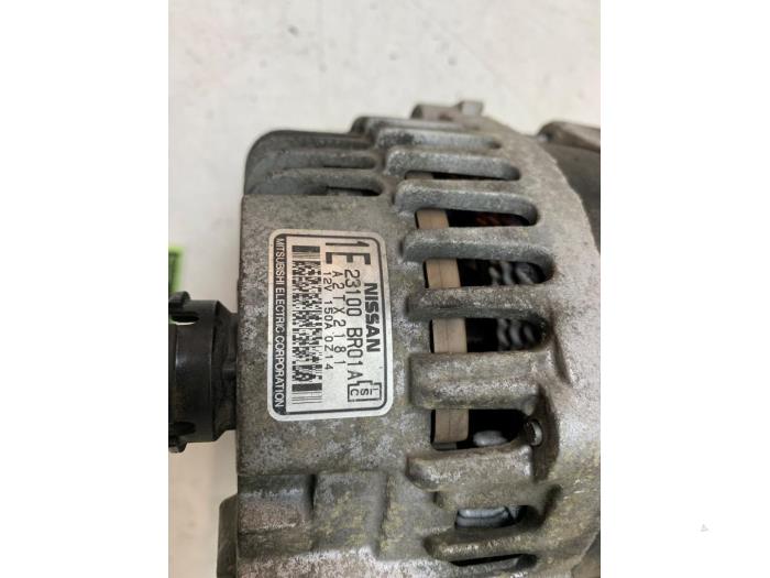 Dynamo från en Nissan Qashqai (J10) 1.6 16V 2011