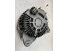 Dynamo från en Nissan Qashqai (J10) 1.6 16V 2011