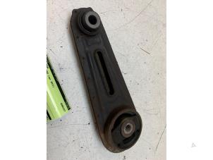 Używane Wspornik silnika Nissan Qashqai (J10) 1.6 16V Cena na żądanie oferowane przez Autodemontage van de Laar