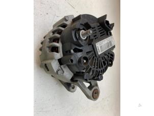 Gebruikte Alternator Dacia Logan MCV (KS) 1.6 16V Prijs € 70,00 Margeregeling aangeboden door Autodemontage van de Laar