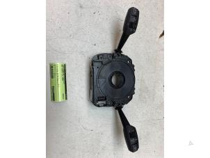 Gebruikte Schakelaar Stuurkolom (licht) BMW 1 serie (E87/87N) 116i 1.6 16V Prijs € 50,00 Margeregeling aangeboden door Autodemontage van de Laar
