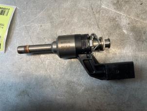 Gebruikte Injector (benzine injectie) Volkswagen Scirocco (137/13AD) 1.4 TSI 122 16V Prijs € 25,00 Margeregeling aangeboden door Autodemontage van de Laar