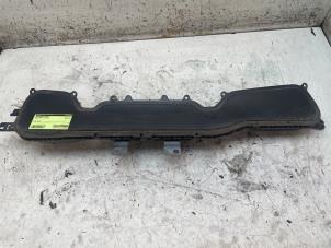 Gebruikte Voetgangers airbag Volvo V40 Cross Country (MZ) 1.6 D2 Prijs € 75,00 Margeregeling aangeboden door Autodemontage van de Laar