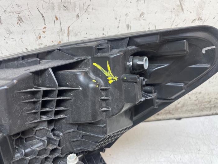 Koplamp rechts van een Renault Captur (2R)  2019