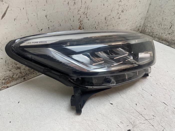 Koplamp rechts van een Renault Captur (2R)  2019