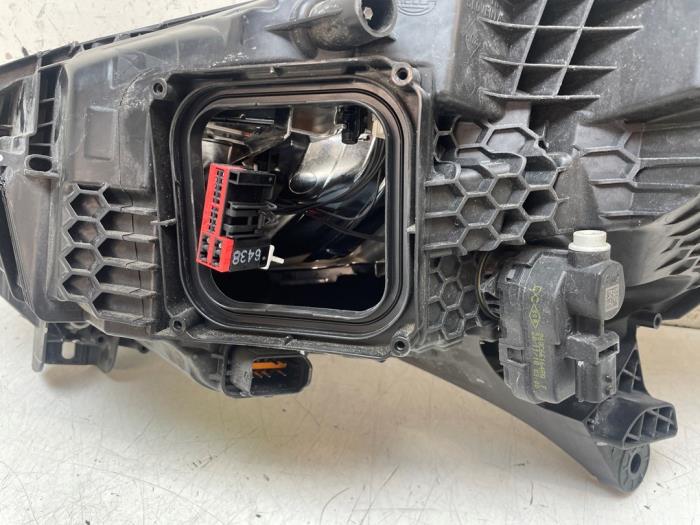 Koplamp rechts van een Renault Captur (2R)  2019