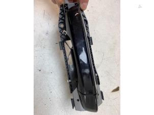 Gebruikte Deurgreep 4Deurs links-voor Volkswagen Polo VI (AW1) 1.0 TSI 12V Prijs € 50,00 Margeregeling aangeboden door Autodemontage van de Laar