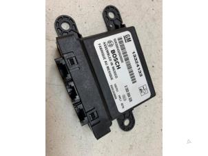 Begagnade PDC-modul Opel Zafira (M75) 1.8 16V Ecotec Pris på förfrågan erbjuds av Autodemontage van de Laar