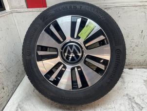 Gebruikte Velgen set + banden Volkswagen Up! (121) e-Up! Prijs € 400,00 Margeregeling aangeboden door Autodemontage van de Laar