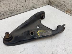 Begagnade Främre gaffelben, vänster Dacia Dokker Express (8S) 1.5 Blue dCi 95 Pris € 50,00 Marginaltabell erbjuds av Autodemontage van de Laar