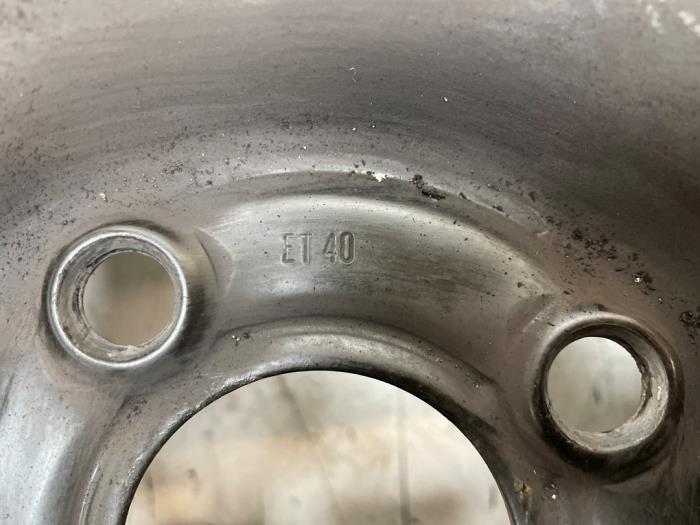 Hjul från en Dacia Dokker Express (8S) 1.5 Blue dCi 95 2019